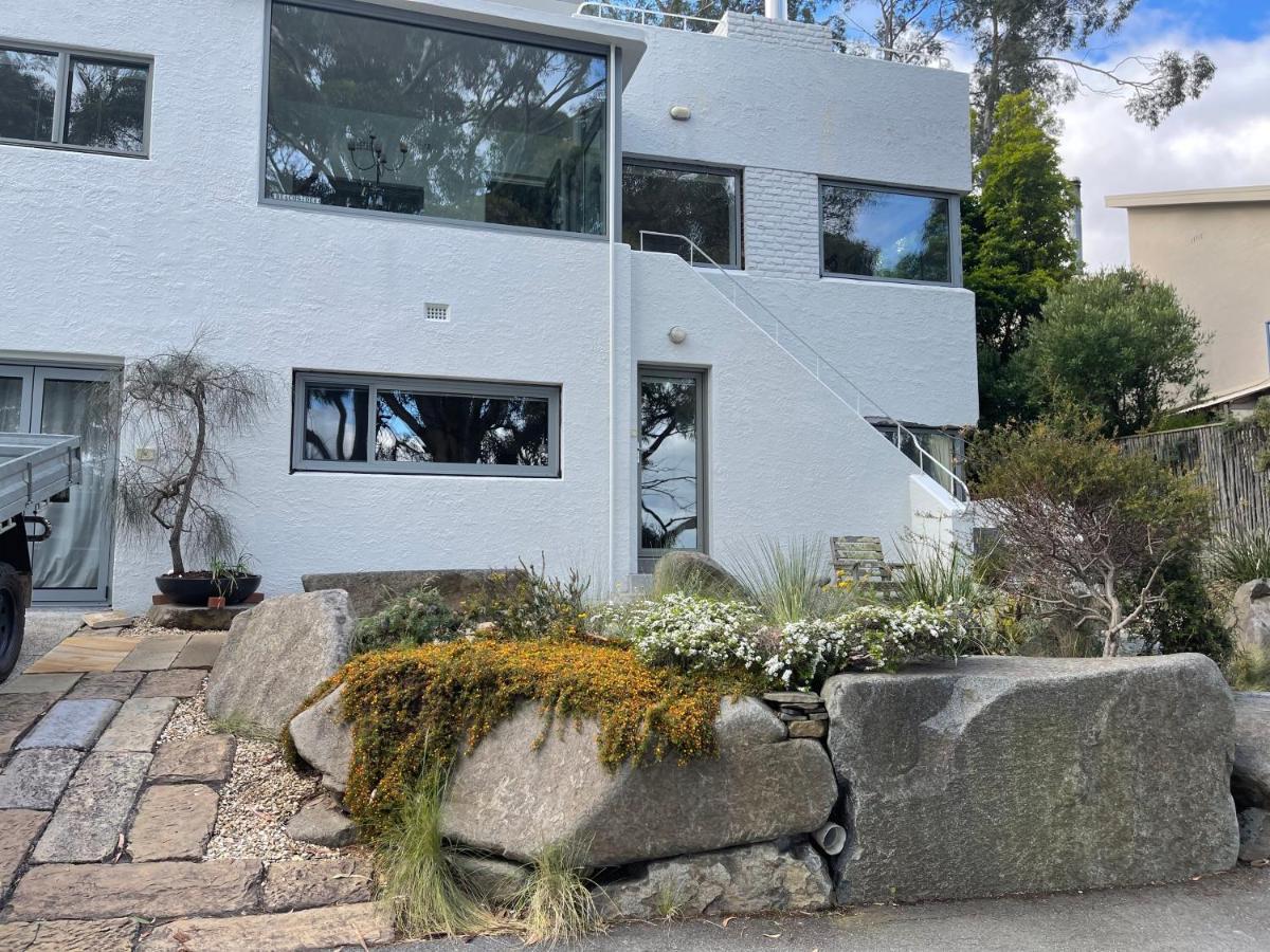Apartment Beachside Taroona With Sandy Bay
