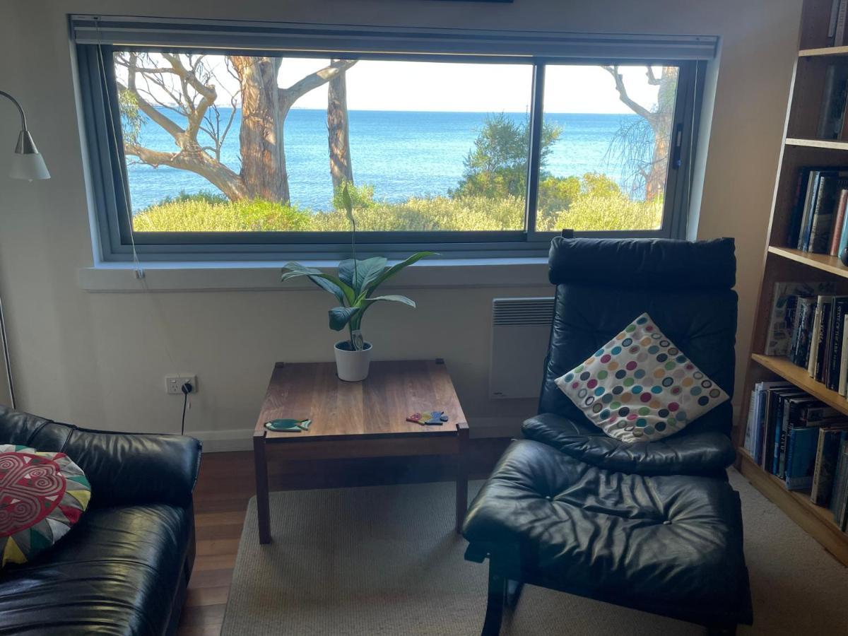 Beachside Taroona With Sandy Bay
